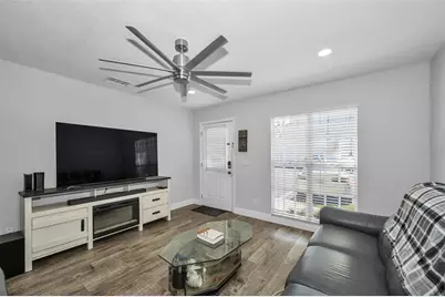 3403 W Wyoming Circle #3403, Tampa, FL 33611 - Photo 6