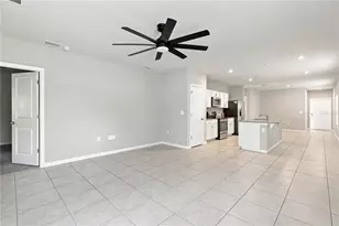 3537 Zephyr Preserve Pl, Zephyrhills, FL 33541 - Photo 14
