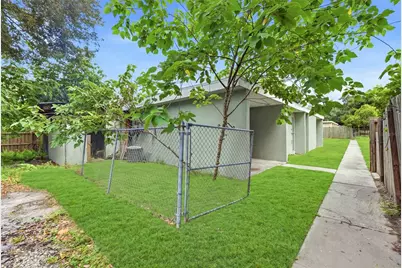1009 E Holland Avenue, Tampa, FL 33612 - Photo 2