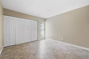 1009 E Holland Ave, Tampa, FL 33612 - Photo 16