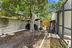 2202 Citrus Hill Ln, Palm Harbor, FL 34683 - Photo 36