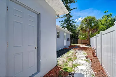 5634 9th Avenue N, Saint Petersburg, FL 33710 - Photo 30