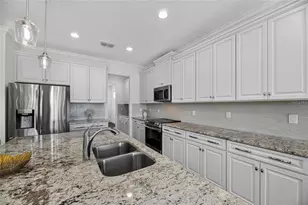 10845 Sundrift Dr, Tampa, FL 33647 - Photo 8