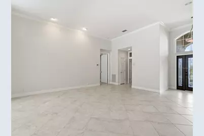 9802 Mako Court, Tampa, FL 33615 - Photo 4