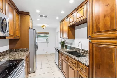 415 Maplewood Circle, Oldsmar, FL 34677 - Photo 16