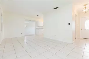4524 Picadilly St, Tampa, FL 33634 - Photo 2