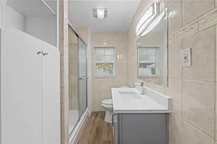 810 E 120th Ave, Tampa, FL 33612 - Photo 28
