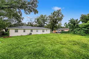810 E 120th Ave, Tampa, FL 33612 - Photo 36