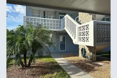 4720 Locust Street NE #101, Saint Petersburg, FL 33703 - Photo 2