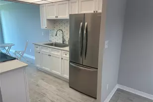 4720 Locust St NE, Saint Petersburg, FL 33703 - Photo 10