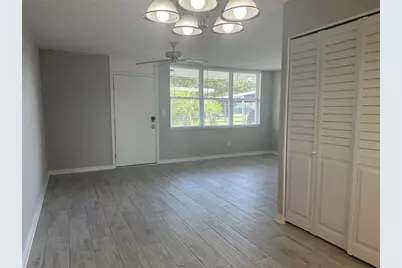 4720 Locust Street NE #101, Saint Petersburg, FL 33703 - Photo 6