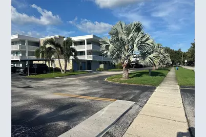 4720 Locust Street NE #101, Saint Petersburg, FL 33703 - Photo 20