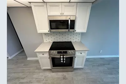 4720 Locust Street NE #101, Saint Petersburg, FL 33703 - Photo 12