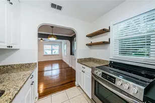 3212 23rd St N, Saint Petersburg, FL 33713 - Photo 10