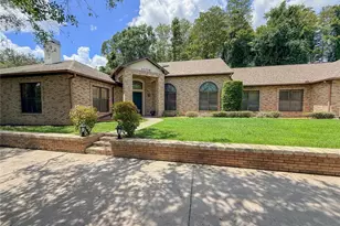 11708 Orange Grove Dr, Tampa, FL 33618 - Photo 4