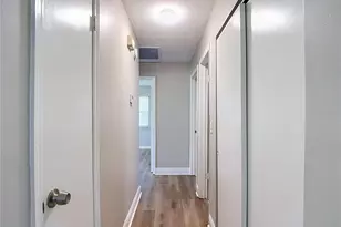1616 E Poinsettia Ave, Tampa, FL 33612 - Photo 36