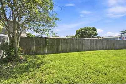 933 41st Avenue NE, Saint Petersburg, FL 33703 - Photo 26