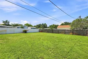 933 41st Ave NE, Saint Petersburg, FL 33703 - Photo 30