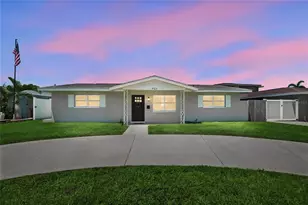 933 41st Ave NE, Saint Petersburg, FL 33703 - Photo 34