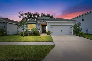 3504 Crescent Peak Wy, Plant City, FL 33565 - Photo 6
