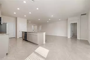 3504 Crescent Peak Wy, Plant City, FL 33565 - Photo 16