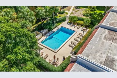 90 Highland Avenue S #402, Tarpon Springs, FL 34689 - Photo 4