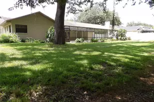 6282 Forestwood Dr E, Lakeland, FL 33811 - Photo 38