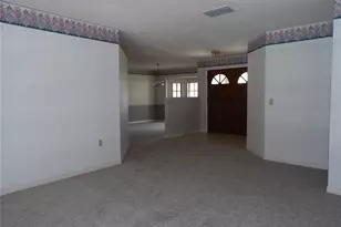 6282 Forestwood Dr E, Lakeland, FL 33811 - Photo 18