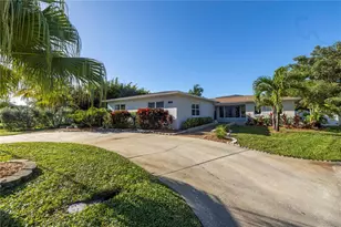 610 Cordova Blvd NE, Saint Petersburg, FL 33704 - Photo 2