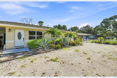 2304 Stanford Avenue, Bradenton, FL 34207 - Photo 2