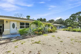 2304 Stanford Ave, Bradenton, FL 34207 - Photo 2