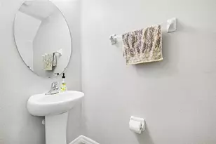 9781 Mulberry Marsh Ln, Sun City Center, FL 33573 - Photo 6
