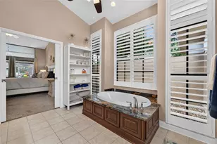 2317 Eagle Bluff Dr, Valrico, FL 33596 - Photo 20