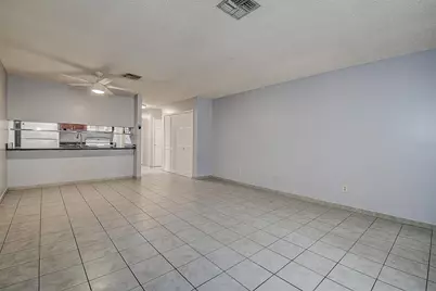 10306 Councils Way, Temple Terrace, FL 33617 - Photo 16