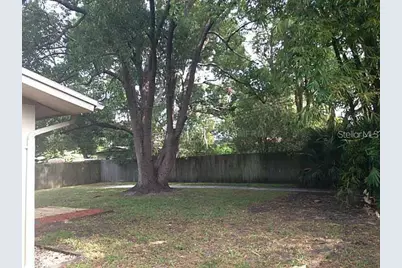 610 12th Street NW, Largo, FL 33770 - Photo 2
