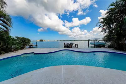 814 Bay Point Drive, Madeira Beach, FL 33708 - Photo 16