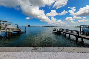 814 Bay Point Dr, Madeira Beach, FL 33708 - Photo 6