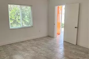 301 87th Ave, Saint Pete Beach, FL 33706 - Photo 10