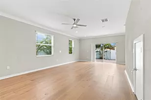 2704 W Gray St, Tampa, FL 33609 - Photo 12
