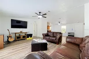 12717 Farmettes Rd, Lakeland, FL 33809 - Photo 4