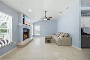 28707 Raleigh Pl, Wesley Chapel, FL 33545 - Photo 14