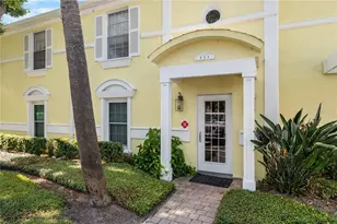 111 Sea Horse Dr SE, Saint Petersburg, FL 33705 - Photo 2