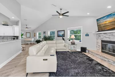 6501 Mockingbird Way S, Gulfport, FL 33707 - Photo 10