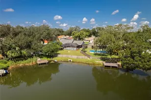 1305 Windjammer Pl, Valrico, FL 33594 - Photo 44