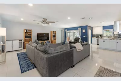 1305 Windjammer Place, Valrico, FL 33594 - Photo 10