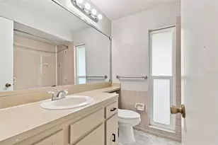527 Wayfarer Dr, Tarpon Springs, FL 34689 - Photo 26