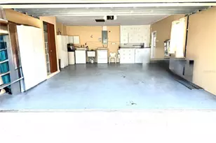 8927 Lakewood Dr, Seminole, FL 33772 - Photo 18
