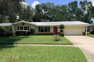 8927 Lakewood Dr, Seminole, FL 33772 - Photo 2