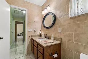 2321 Wooten Rd, Dover, FL 33527 - Photo 20