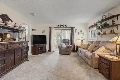 38225 Boxwood Drive, Zephyrhills, FL 33542 - Photo 4